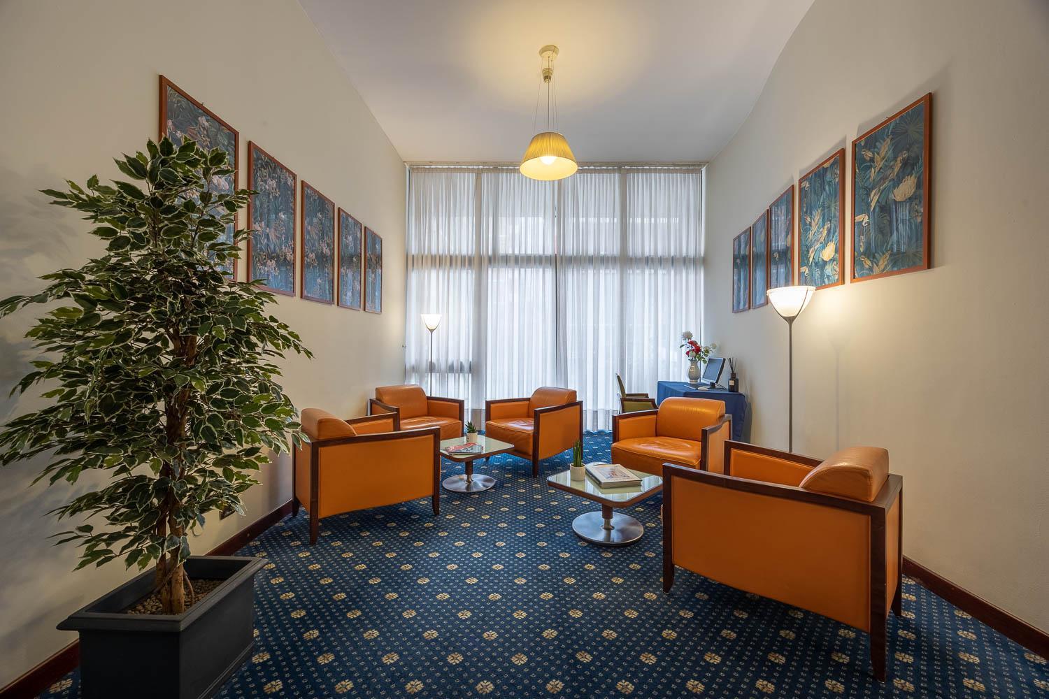 Ih Hotels Milano Eur - Трецано сул Навильо Екстериор снимка