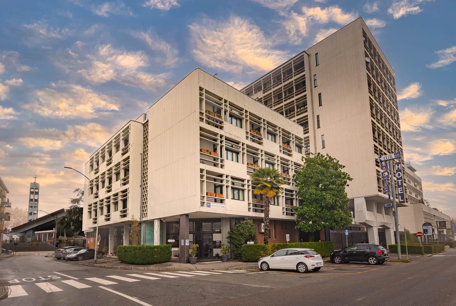 Ih Hotels Milano Eur - Трецано сул Навильо Екстериор снимка
